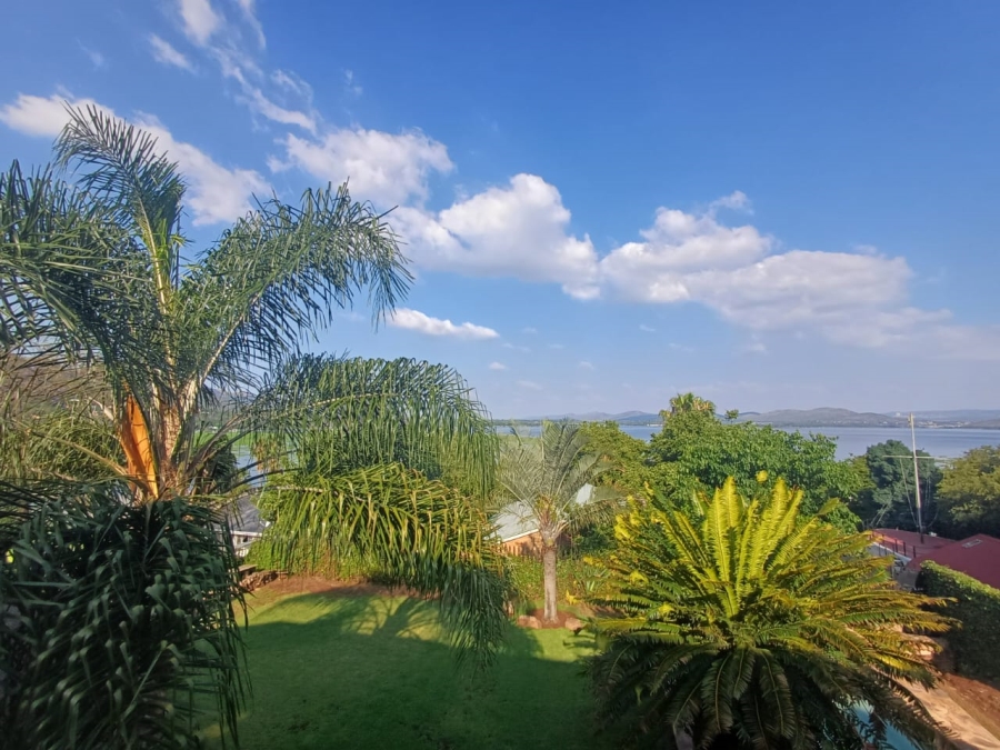 3 Bedroom Property for Sale in Kosmos North West